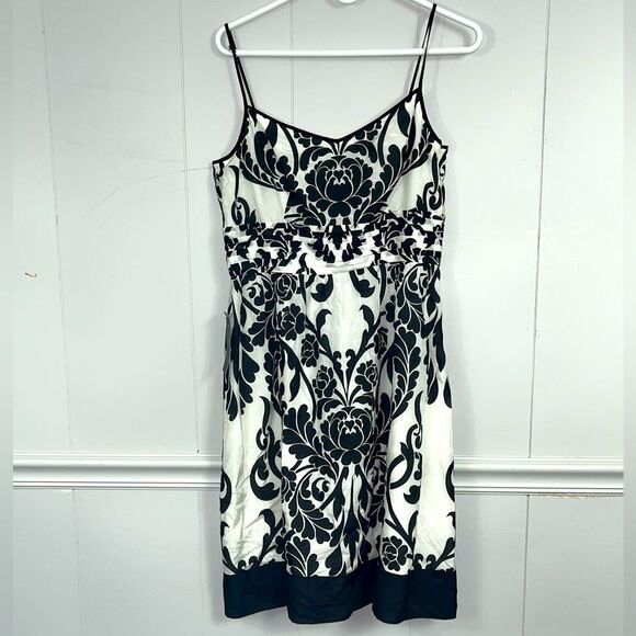 Ann Taylor Petite Black and White A-Line Spaghetti Strap Floral Dress Size 10 - Picture 1 of 5
